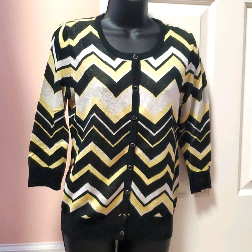 NY & Co Zig Zag Design Sweater NWOT